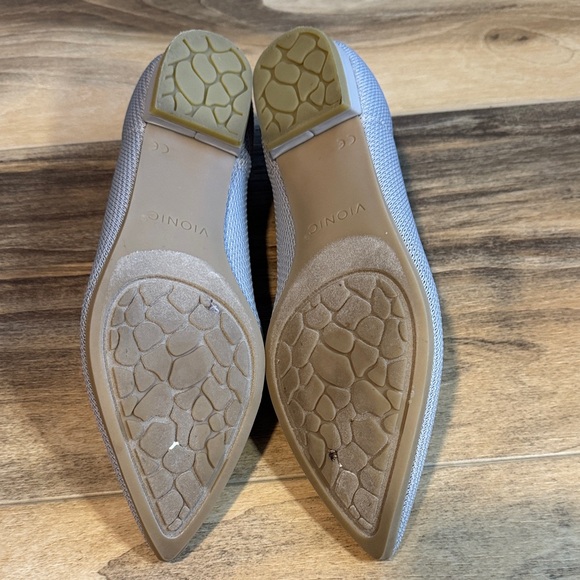 Vionic Dahlia Knit Pointed-Toe Ballet Flat – Light Gray | Size 7.5 - Picture 7 of 7